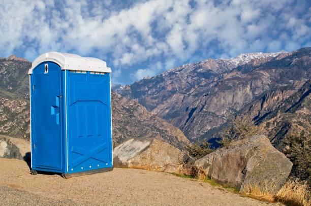 Porta potty delivery and setup in Fayetteville, TN